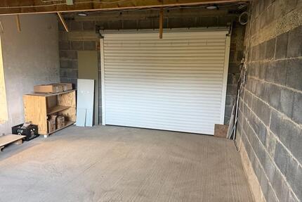 Garagen und Garten mit Gartenhaus zu vermieten - Bischoffen