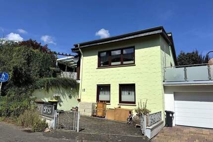 Gemütliches Einfamilienhaus mit Terrasse und pflegeleichtem Garten - Kaufungen Oberkaufungen