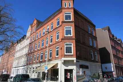 Großzügige 2,5-Zimmerwohnung am Wilhelmplatz - Kiel Schreventeich