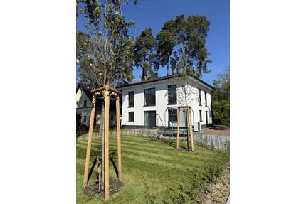 Haus zum Kaufen in Brandenburg - Blankenfelde-Mahlow 940.000,00 € 153 m²