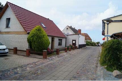 Handwerkerobjekt Altes Kapitänshaus in Wiek auf Rügen - Dranske
