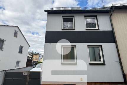 Haus zum Kaufen in Rehau 195.000,00 € 90 m²