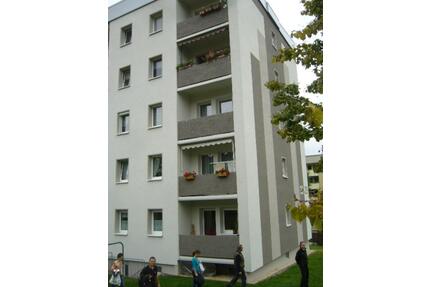 Schöne Drei Raum Wohnung mit Dusche Schwarzenberg Heide zu vermieten! - Schwarzenberg/Erzgebirge