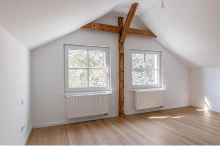 Wunderschöne Wohnung über zwei Etagen - Erstbezug nach Sanierung! - Walluf