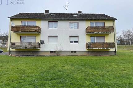 Mehrfamilienhaus auf dem einen, Baulücke auf dem anderen Grundstück! - Bad Hersfeld