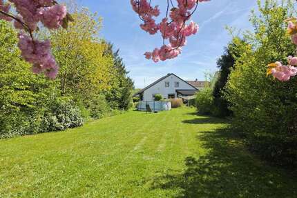 Haus zum Kaufen in Dörfles-Esbach 448.500,00 € 130 m²