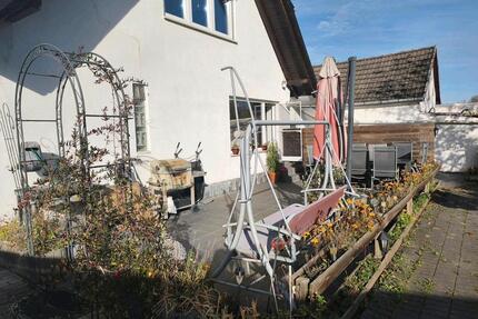 3 Z, Flur Küche Bad Terrasse Garten 1200 Euro Kaltmiete+NK300Euro - Roßdorf