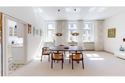 UNIQUE | Altbauwohnung am Siegestor - München Maxvorstadt