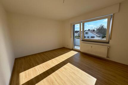 Helle 2-Zi-Wohnung mit Balkon in Weiterstadt-Kernstadt nahe A5