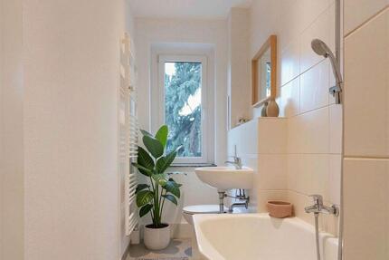 Neu & In Renovierung! Neue Einbauküche I Tageslichtbad mit Wanne I Sonniger Balkon - Dresden Blasewitz