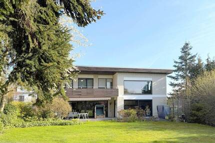 Harleshausen Höhenlage... Nähe Habichtswald; Feudales 1-2 Familienhaus mit traumhaft schönem Grundstück und Blick ins Grüne - Kassel