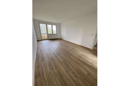 Wohnung zum Mieten in Gera 385,00 € 68.29 m²
