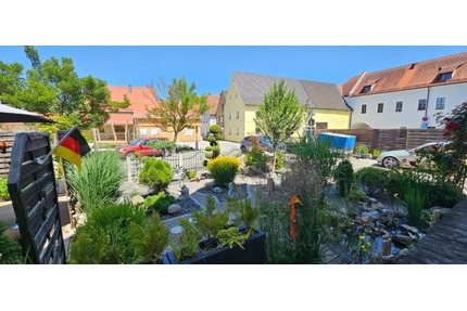 Traumhaftes Einfamilienhaus mit angrenzendem Gewerbe und vielseitigen Nutzungsmöglichkeiten! - Schmidmühlen