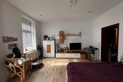 1 Raum Wohnung für Singles oder einen Rentner - Altenburg