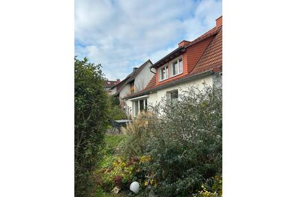 Zwischenmiete Haus mit Garten & Terrasse | ruhig, nahe Klinik - Marburg Biegenviertel