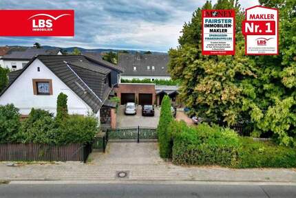 Für Familien & Investoren: In Toplage - Großzügiges Zweifamilienhaus mit Büro, Garagen & Bauplatz.. - Lübbecke