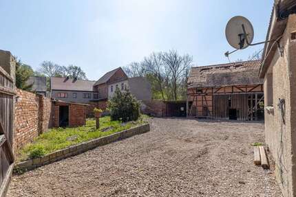 Grundstück zu verkaufen in Nöda 150.000,00 € 1143 m²