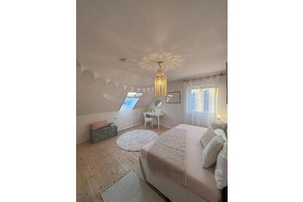 Ruhiges WG Zimmer - 350,00&nbsp;EUR Kaltmiete, ca.&nbsp; 15,00&nbsp;m&sup2; in Aldersbach (PLZ: 94501)