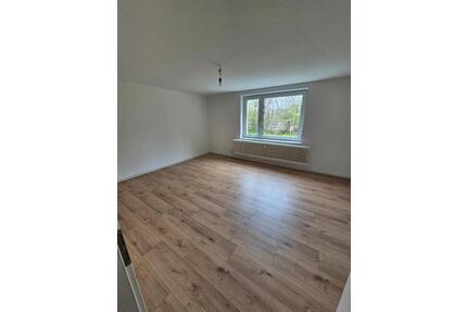 Sanierte 3-Zimmer EG Wohnung in ruhiger Wohngegend - Neumünster Böcklersiedlung