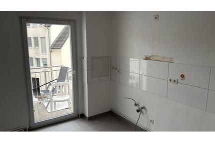 3 Zimmer Wohnung mit Balkon - 1.000,00&nbsp;EUR Kaltmiete, ca.&nbsp; 80,00&nbsp;m&sup2; in Hanau (PLZ: 63456) Groß-Steinheim