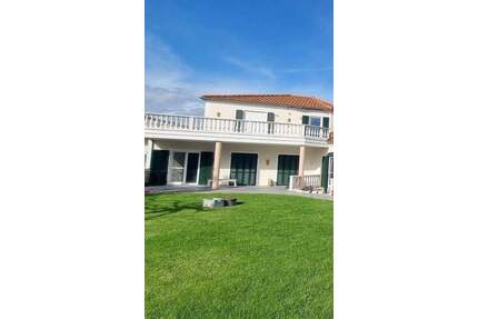 NEUMANN - Hochwertige Doppelhaushälfte in top Lage! - Kösching