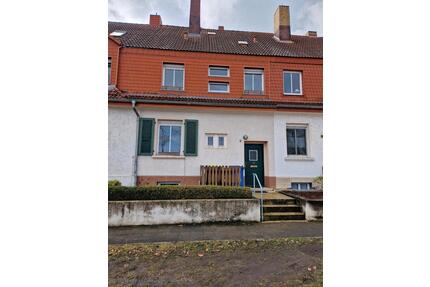 Eigenheim mit viel Potential - 149.000,00&nbsp;EUR Kaufpreis, ca.&nbsp; 90,00&nbsp;m&sup2; in Leuna (PLZ: 06237)