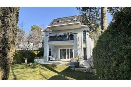 Haus zum Kaufen in Berlin 5.390.000,00 € 627.17 m²