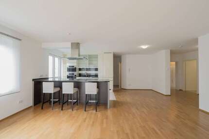 Wohnung zum Mieten in Heilbronn 1.930,00 € 145.86 m²