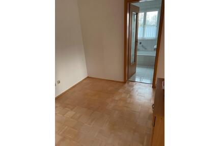 3 zimmer Wohnung mit 2 Parkplätze - Ravensburg Galgenhalde