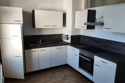 Großzügige 3-Zimmer mit Einbauküche, Laminat, sep. WC und Wannenbad im Zentrum! - Glauchau