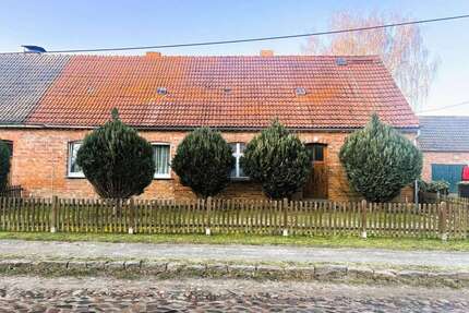 Haus zum Kaufen in Wildberg 79.000,00 € 117 m²