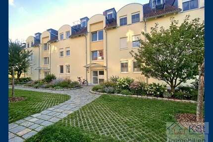 Wohnung zum Kaufen in Zwenkau 161.000,00 € 70 m²