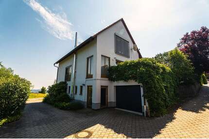 Haus zum Kaufen in Erfurt 569.000,00 € 197 m²