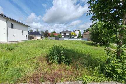 Grundstück zu verkaufen in Waldkraiburg 399.000,00 € 778 m²