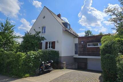 Zwischen historischer Altstadt und Universität - Einfamilienhaus von stiller, aber höchster Qualität - Regensburg Kumpfmühl-Ziegetsdorf-Neuprüll