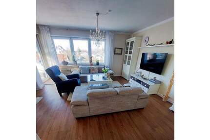 Großzügige 4 Zimmer Wohnung mit Balkon & Garage - perfekt für Familien und Homeoffice - Freising Lerchenfeld