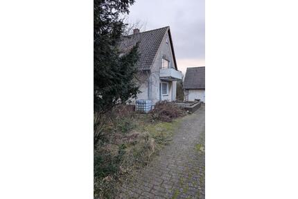 Haus mit zwei Wohneinheiten in Sarstedt OT