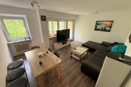 3-Zimmer-Wohnung mit Balkon in der Nähe des St.-Anna-Krankenhaus - Sulzbach-Rosenberg
