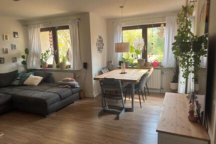 3-Zimmer-Erdgeschosswohnung mit Garten, zwei Terrassen und hervor - Bempflingen