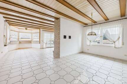 Haus zum Kaufen in Kröv 369.000,00 € 171.26 m²