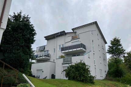 Helle 3 Zimmer Wohnung mit Balkon in Freudenberg