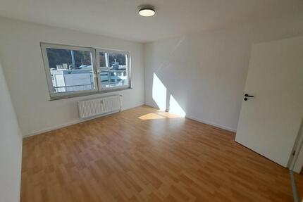 PROVISIONSFREI - Sanierte 3 Zimmer Wohnung in gepflegter Wohnlage - Kierspe