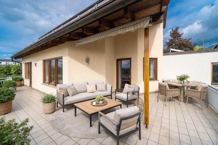 Wohnen wie im Haus: 4-Zi.-Wohnung mit großem Südbalkon und Kamin - Neckarwestheim