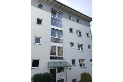 Schöne 2-Zi.-Whg. mit Balkon, EBK + neuer Heizung in Rottenburg - Rottenburg am Neckar