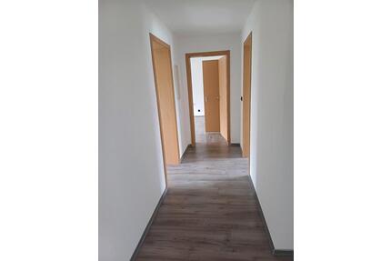 4-Zimmer-Wohnung mit Balkon – frisch renoviert - Giengen an der Brenz