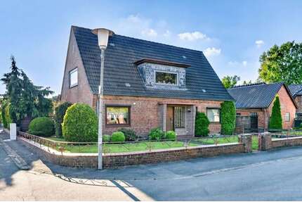 Haus zum Kaufen in Lindewitt Sillerup 229.000,00 € 220 m² - Lindewitt / Sillerup