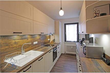 Hochwertige 3 Zi. Whg. mit Loggia, Garage und 2 Stellplätzen in Puchheim wartet auf neue Bewohner! - Puchheim / Puchheim-Bahnhof Puchheim Bahnhof