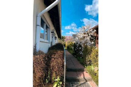 Großzügiges Haus mit Garten und Garage zu vermieten - Melle