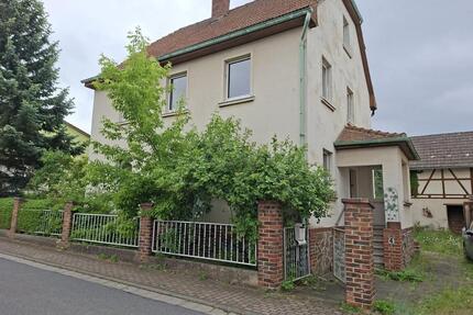freistehendes Einfamilienhaus in ruhiger Lage mit Nebengelass | G - Pößneck