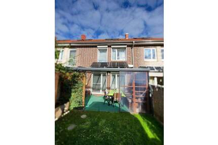 Familienfreundliches Reihenhaus - 6 Zimmer - zentral und doch ruhig gelegen BJ 2010 - Elmshorn